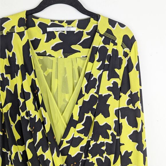 Diane von Furstenberg Dora Lily Silk Faux‎ Wrap Dress in Dove Bloom Acid Lime - Picture 3 of 10
